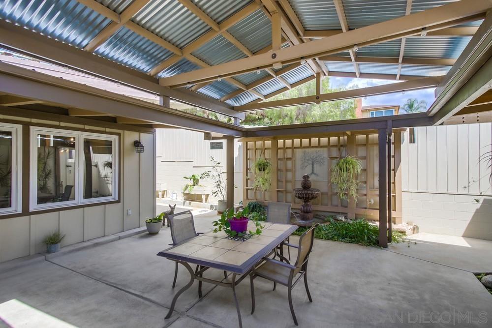 Skylit courtyard dining